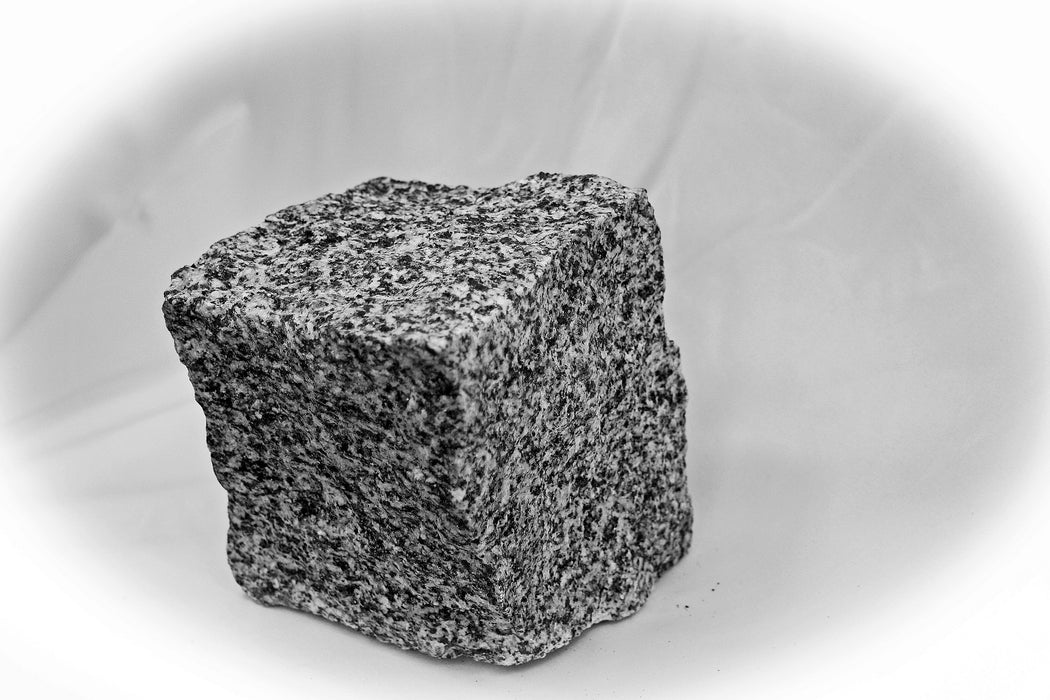 STÜCK Granit Kleinpflaster KOLIN dunkelgrau 4/6, 8/11, Oberfläche gespalten